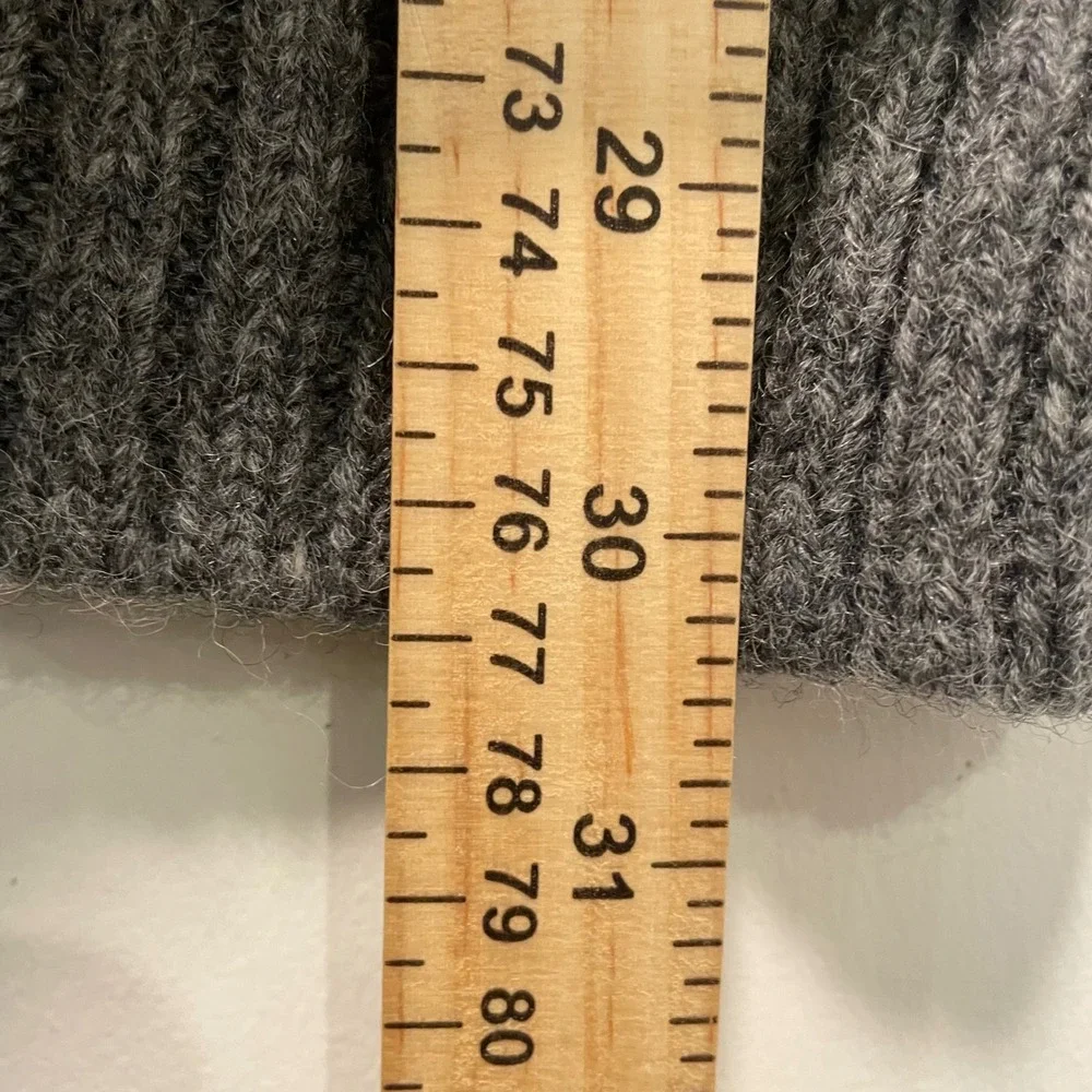 Duluth Trading Co Mens 2XL Gray 100% Shetland Wool Cable Knit Crew Neck Sweater